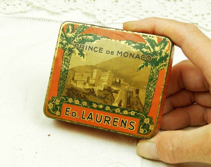 Antique French Cigarette Tin Prince de Monaco / Vintage / Cottage Chic / Retro Vintage Home Interior / Brocante / Flea Market / Chateau Gold Antique French Cigarette Tin Prince de Monaco / Vintage / Cottage Chic / Retro Vintage Home Interior / Brocante / Flea Market / Chateau Gold