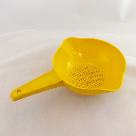 Vintage Yellow Tupperware Colander Strainer by VintagePickin