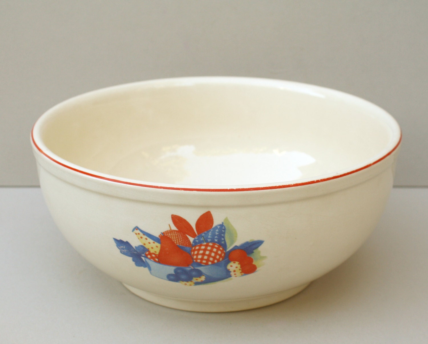 1940's Universal Potteries Cambridge 9 Mixing Bowl
