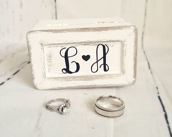 Rustic Wedding Decor/ Wedding Ring Box / Ring Bearer/ Ring Box/ Flower Girl