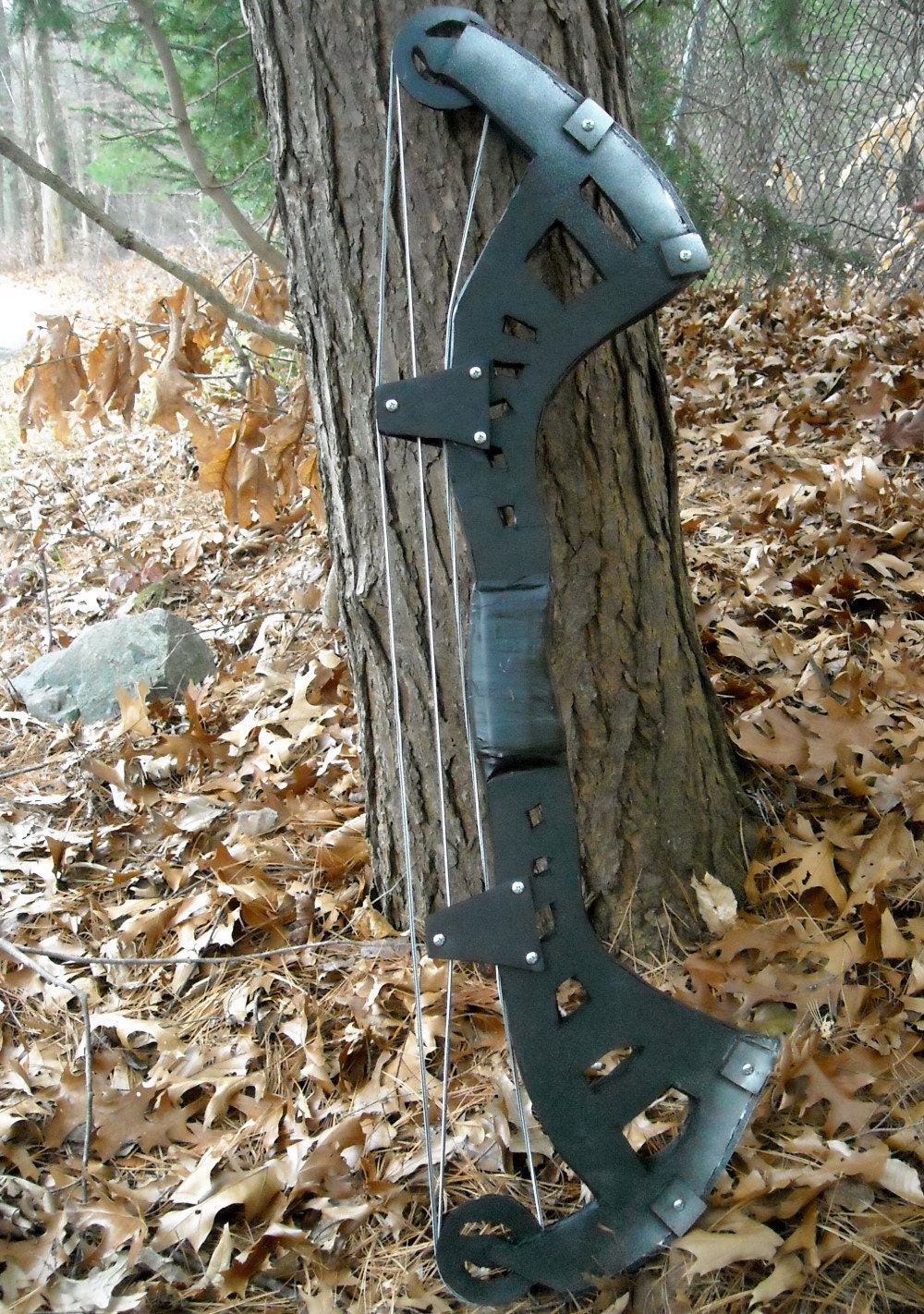rise of the tomb raider compound bow rise of the tomb raider compound bow