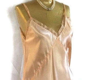 1930s Satin Nightgown - Peach Satin Slip Style Nightgown w Adjustable Straps - Art Deco Negligee w Lace Trim - Flapper Style Slip Dress