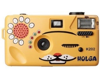 Holga Cat Camera 35mm Film Orange Nya-Nya with 35 mm f/8 Holga Lens K202 NIB