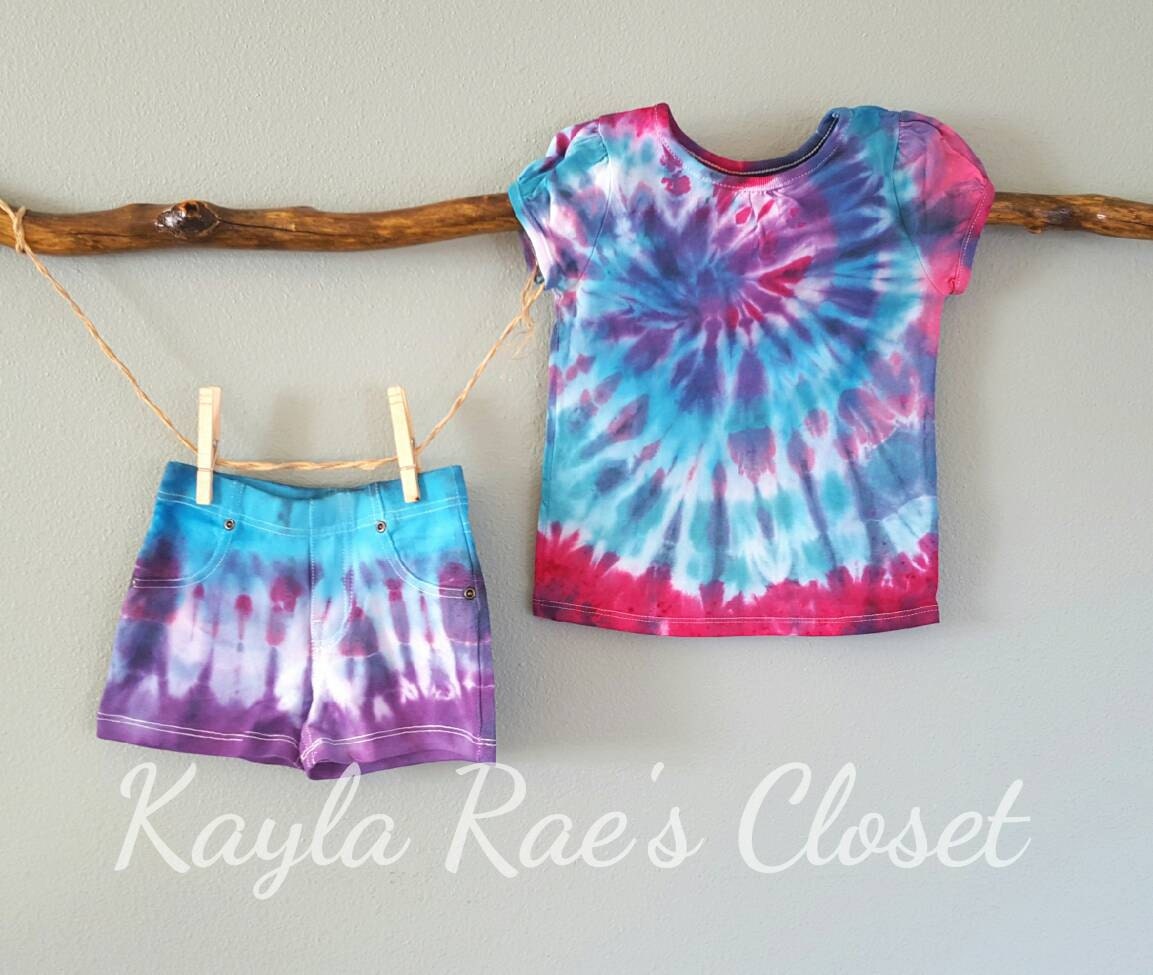 tie dye shorts and shirt