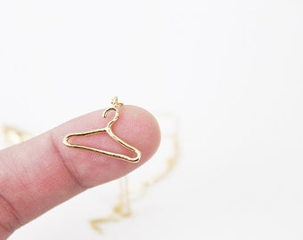 Tiny Gold / Silver Hanger Charm Necklace. Simple and Modern Necklace. Dainty Hanger Necklace. Everyday Jewelry.