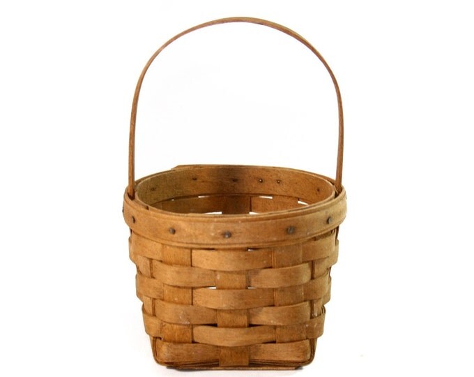 Storewide 25% Off SALE Vintage Longaberger Woven Single Handle 1986 Collectable Basket Featuring Round Edge Base Basket Design