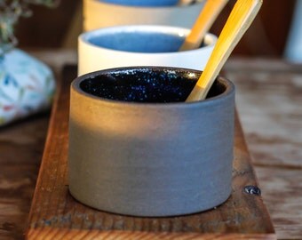All condiment, condiment set