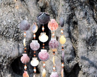 Halloween Mobile, Sea Shell Wind Chime, Driftwood wind chime, Halloween Decorations, Skeleton Heads, Window Decor, Sea shell mobile, Shells