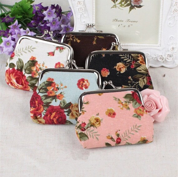 Vintage floral coin purse by HarpersChicCloset on Etsy