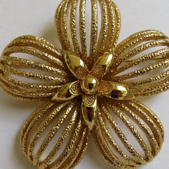 Vintage Monet Brooch Gold Tone Vintage Brooch Monet Flower