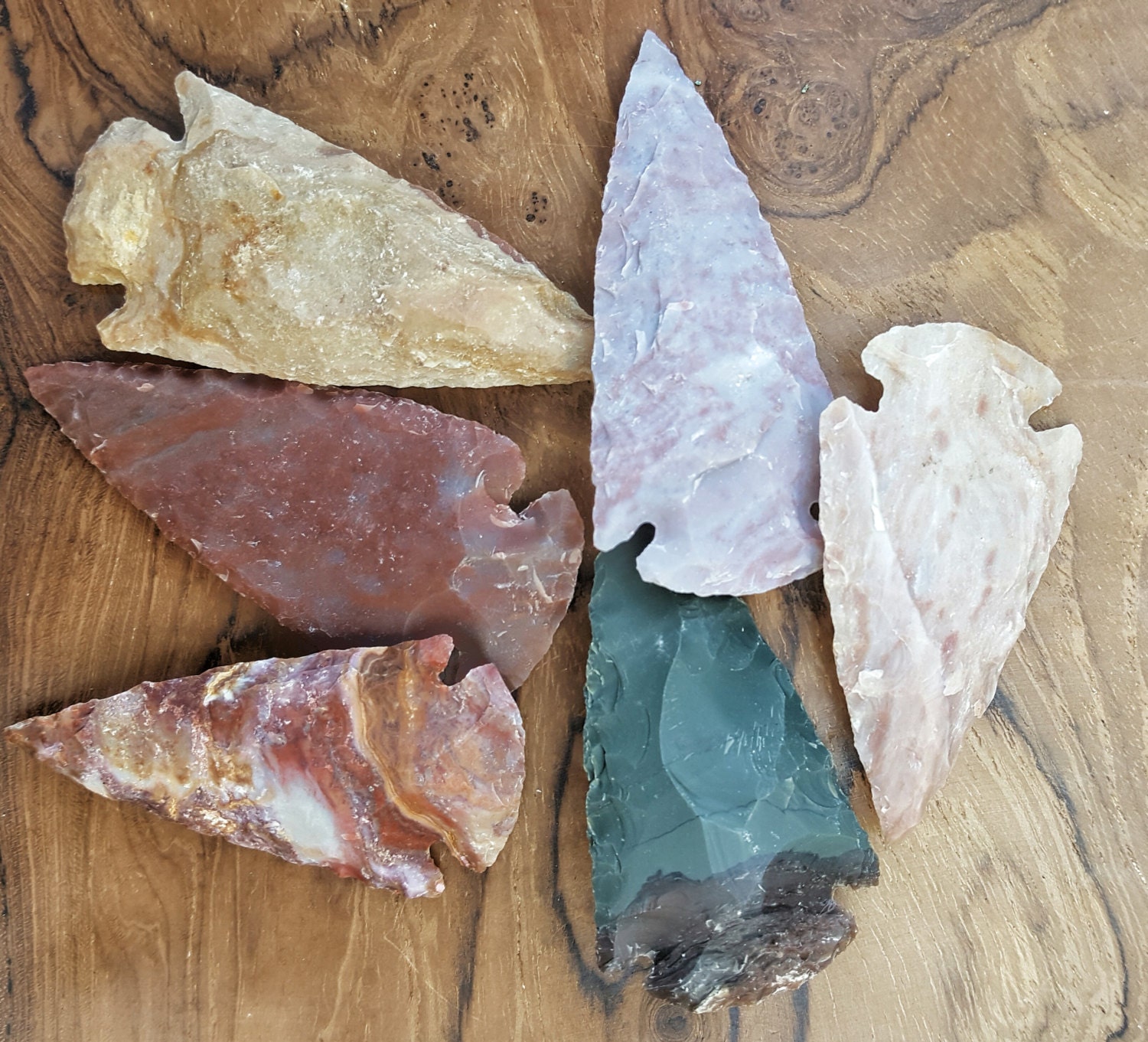 Lot of 5 Agate Arrowheads 015