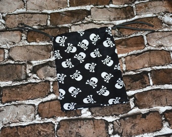 Skull and Cross Bones Drawstring bag/ Goody Bag/ Party Favor/ Birthday Party/ RPG/ DND/ Dice Bag/ Accessory Bag/ Gift for Her/ Gift for Him