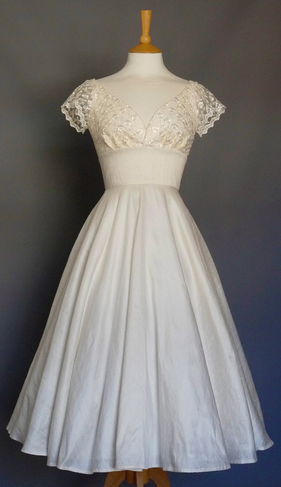 Ivory Silk Dupion And Lace Sweetheart Tea Length Circle Skirt