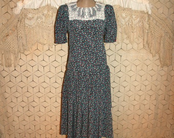 Retro Dress 80s Vintage Clothing 30s Style Floral Dress Small Lace Collar Short Sleeve Drop Waist Modest Dress Belle France Womens Clothing