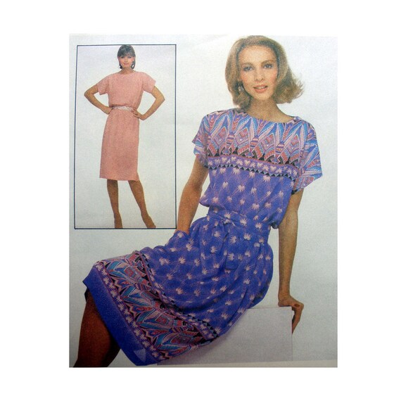 Women's Pullover Dress Sewing Pattern Short Sleeves