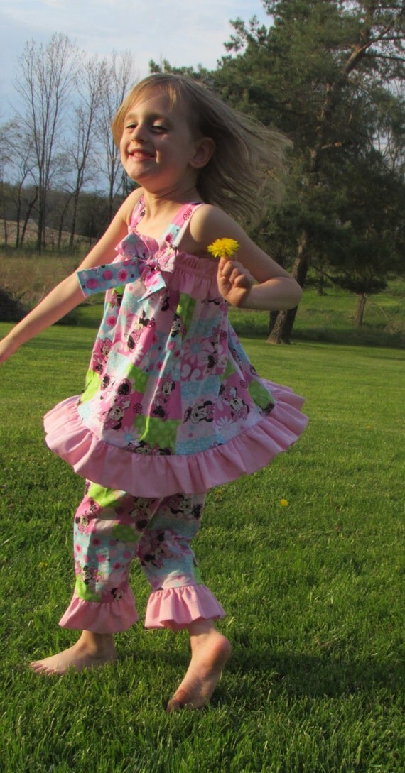 Minnie Mouse outfit / tunic and capri / 1/2T to 6