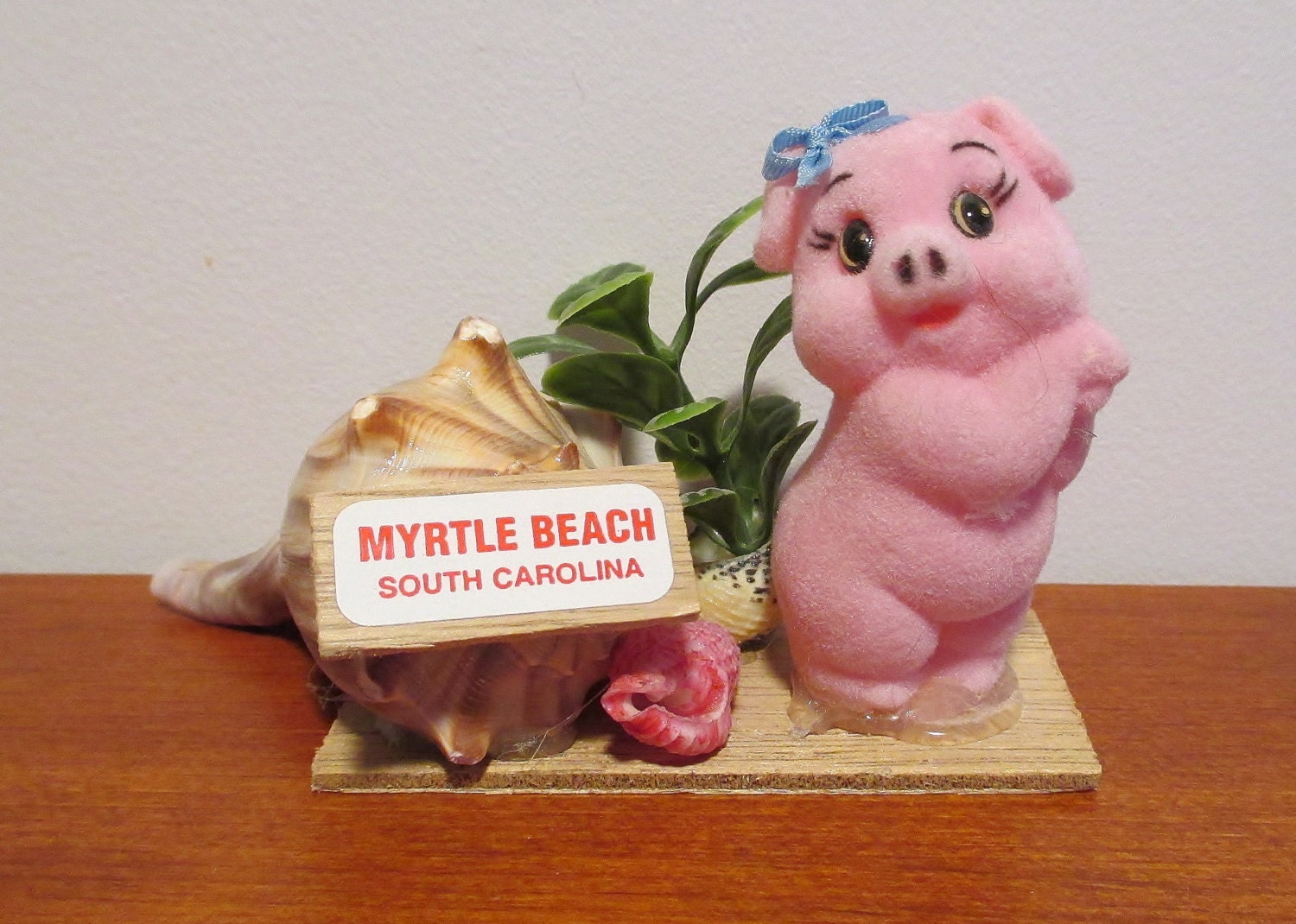 MyrtLe Beach SC Souvenir Cute Fuzzy Pink Piggy Sunbather