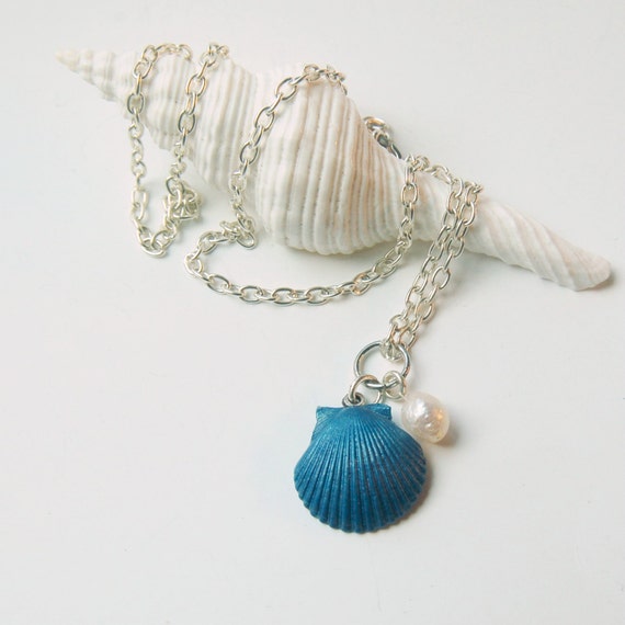 Little Mermaid Shell Necklace Seashell Jewelry by LovesShellsBeads