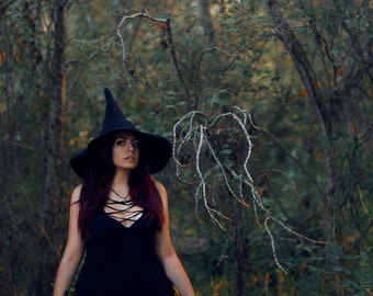 Witch hat wizard magic hat- Black wool Felt tall pointed hat
