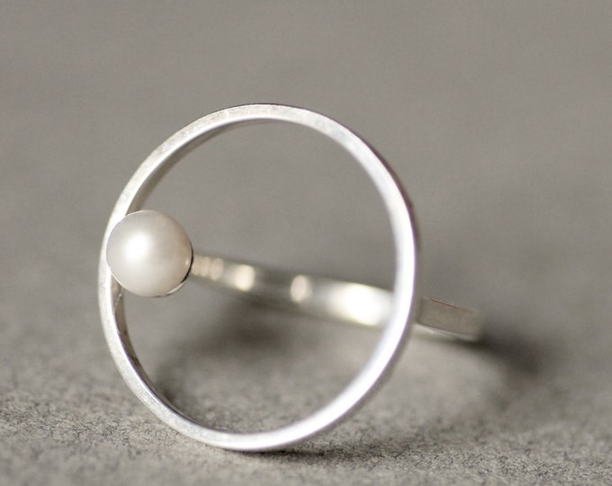 Circle silver ring - fashion ring - silver ring - pearl ring - minimalist ring - gift