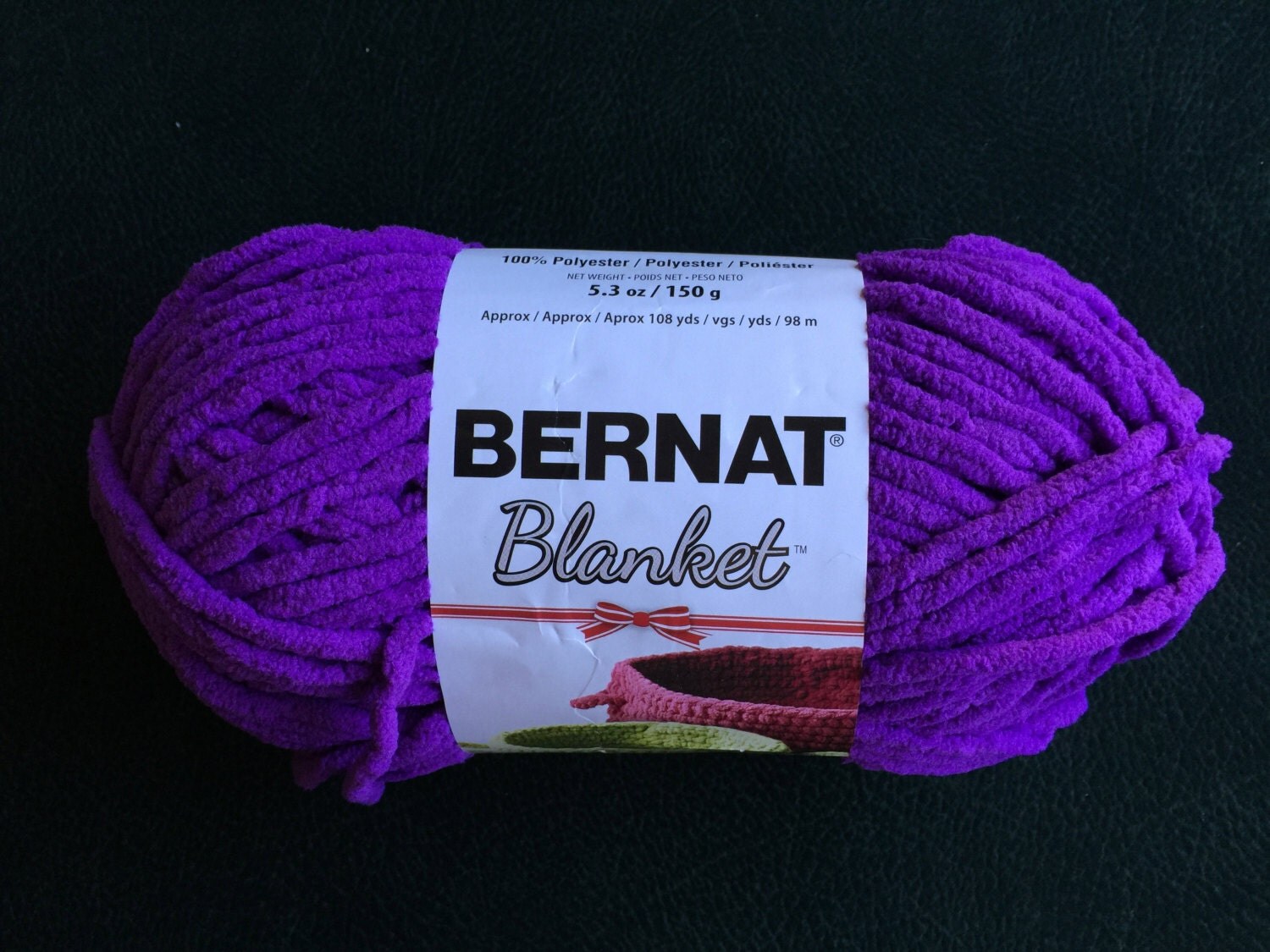 PURPLE 02330 Bernat Blanket Yarn 5.3 oz 150 g 108 yds
