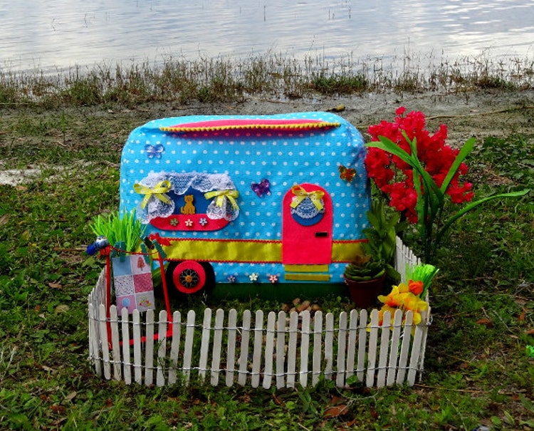 Happy Camper Sewing Machine Cover Sewing by 2HowlingMonkeys