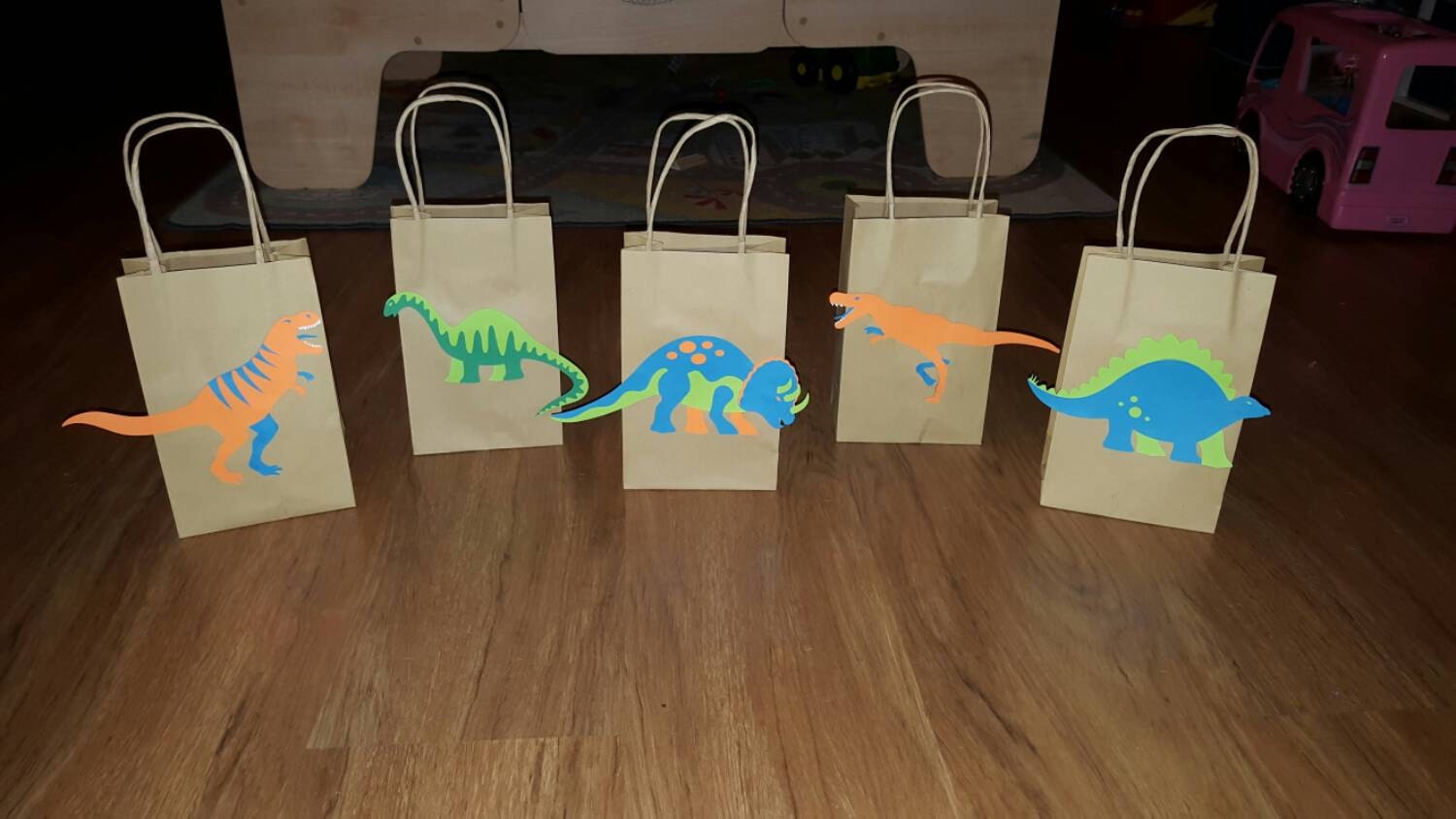 10 Dinosaur Party Favor Bags