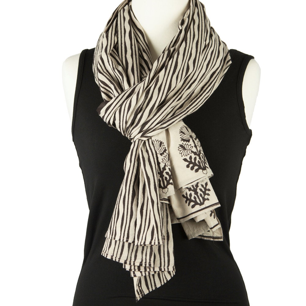 Ladies Cotton Scarf cream with wavy design and fine black