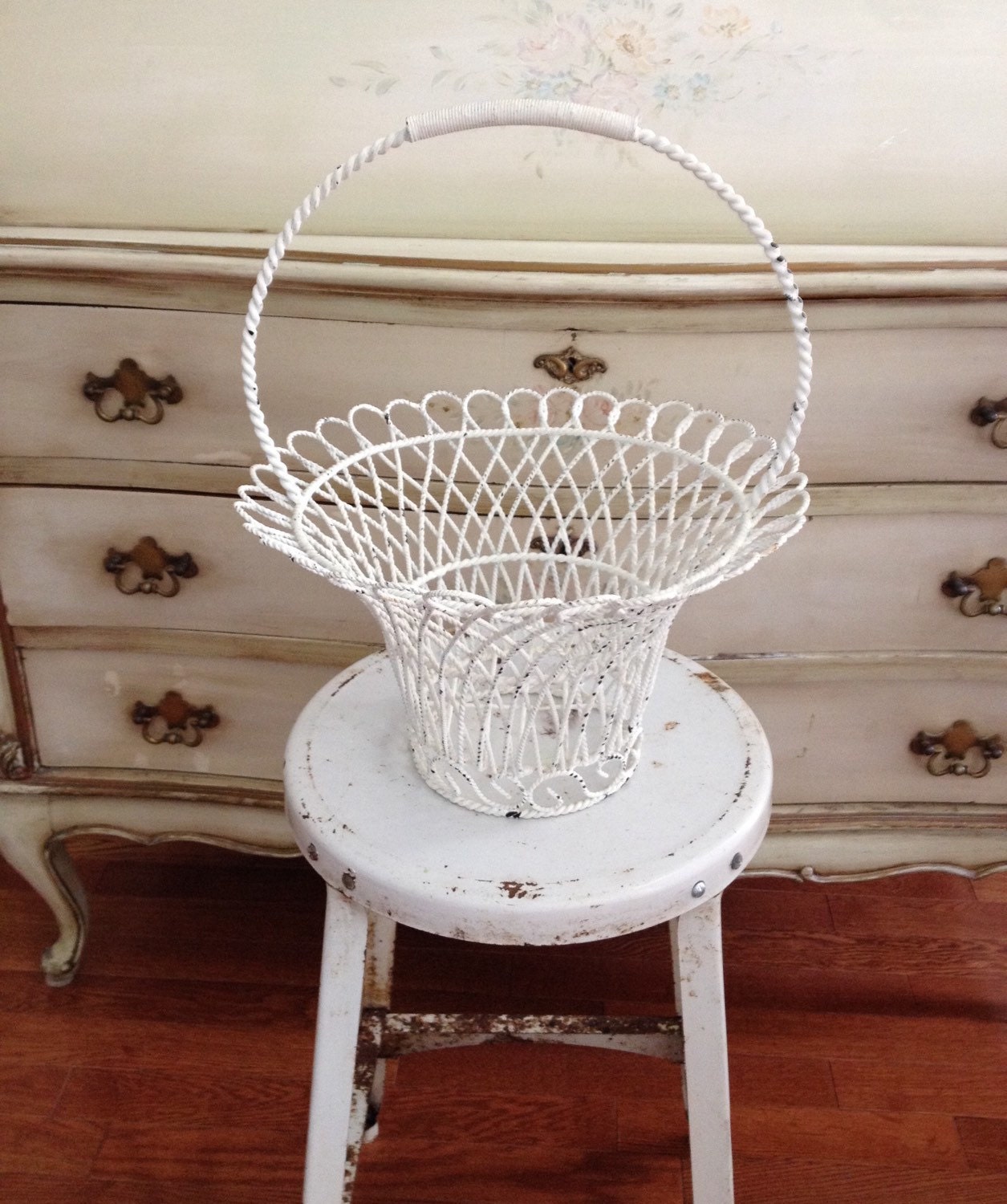 saleantique shabby chic chippy white wire basket by ringgoldrelics saleantique shabby chic chippy white wire basket by ringgoldrelics