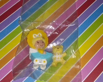 Vintage 1980s Kenner Strawberry Shortcake MIni Butter Cookie PVC Figure