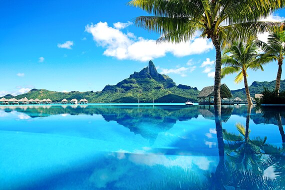 Beautiful Bora Bora Tahiti Infinity Pool by ArtTravelPhotography