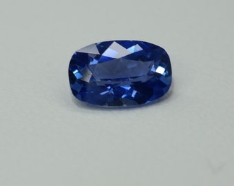 Ceylon Sapphire | Cushion cut Sapphire | loose gemstones | natural gemstones | Ceylon blue sapphire | gems and minerals | sapphire jewelry