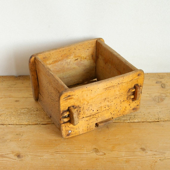 Vintage wooden cheese mold box.Antique cheese by RedCottageVintage