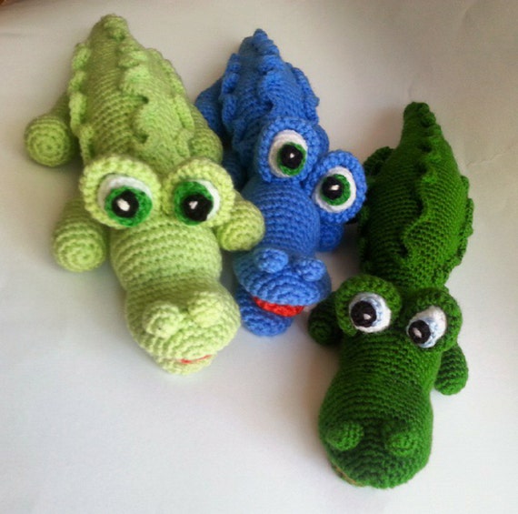 Crocodile amigurumi knitted toys
