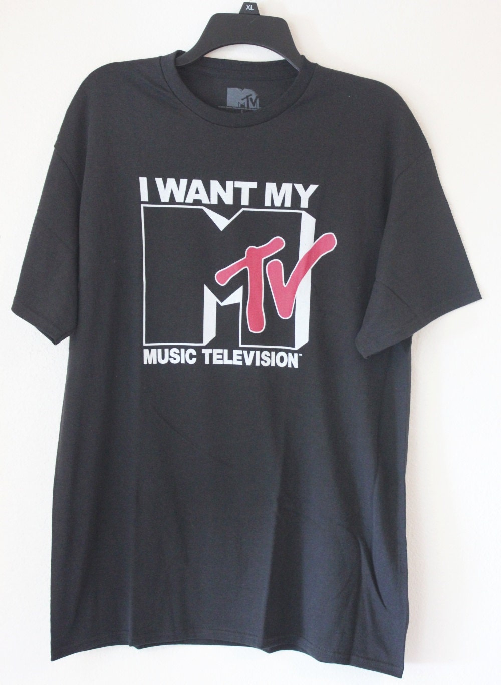 black mtv t shirt