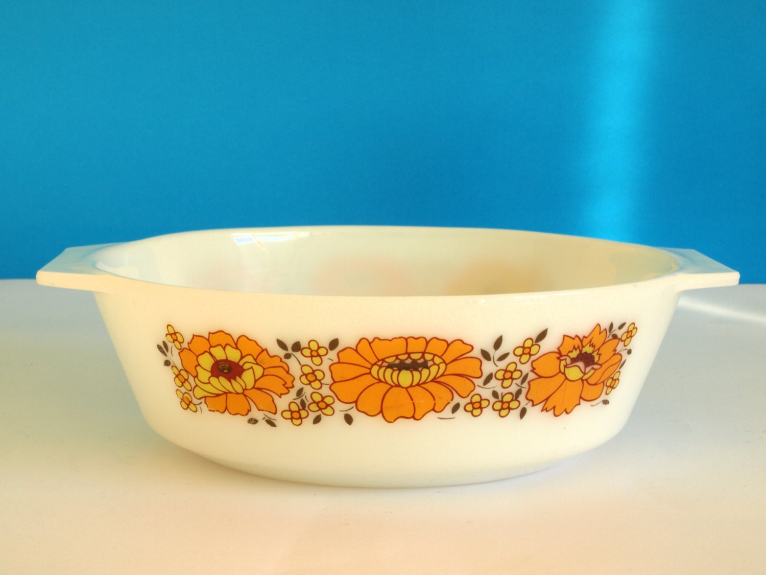 Retro Vintage JAJ Pyrex Sunflower Pattern 70s Pyrex 509 Casserole