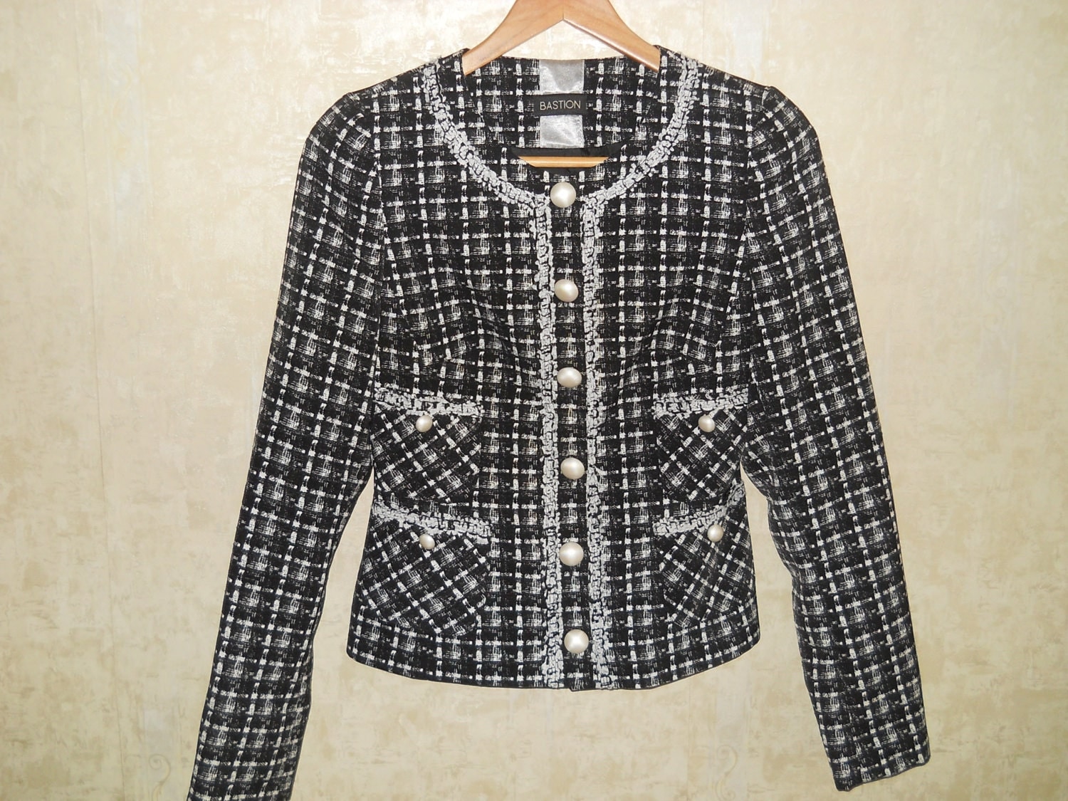 Size S. Vintage White Black Jacket. Checkered Jacket. Plaid