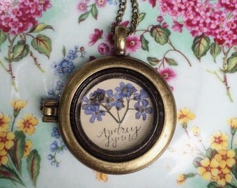 Personalized Pressed Forget-Me-Not Remembrance Necklace;Locket;Grief Care; In Memory of Gift; Comfort Gift; Thinking of you Gift