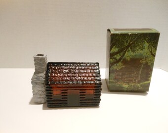 Avon Homestead Decanter/ collectible cabin