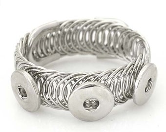 Item# 0513--- 3 Snap Multi-Swirl Wire Bracelet (FREE Shipping Coupon Code in Description)