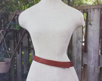 1980's Debora Kuchme leather belt - red