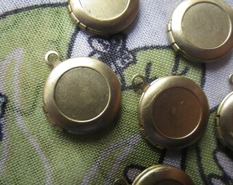Vintage Brass Round Lockets with Loop and Side Hinge 14mm 4 Pcs