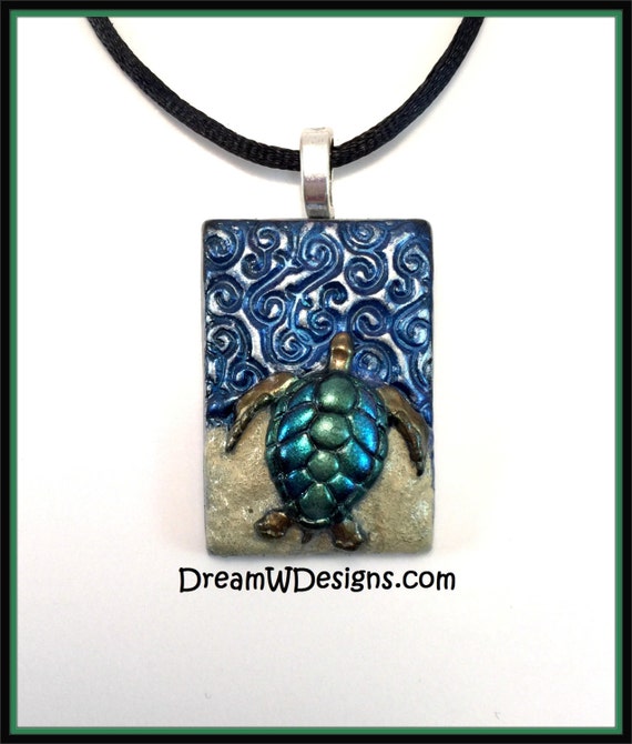 Green Sea Turtle Necklace / Sea Turtle Jewelry / Sea Life Necklace / Sea Life Jewelry / Gift For Her / Art Tile Necklace / Art Tile Jewelry