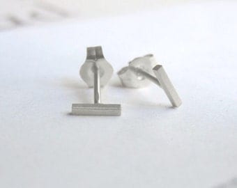 Sterling Silver Line Stud Earrings tiny t earrings Slim staple Silver Bar Studs 925 Silver Line Studs gold bar Stud Earrings 0203