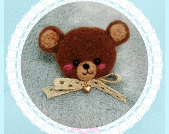 Little needlefelted bear Brooch