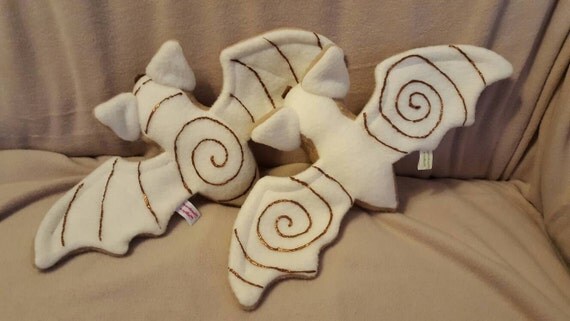 cinnamon roll plushie