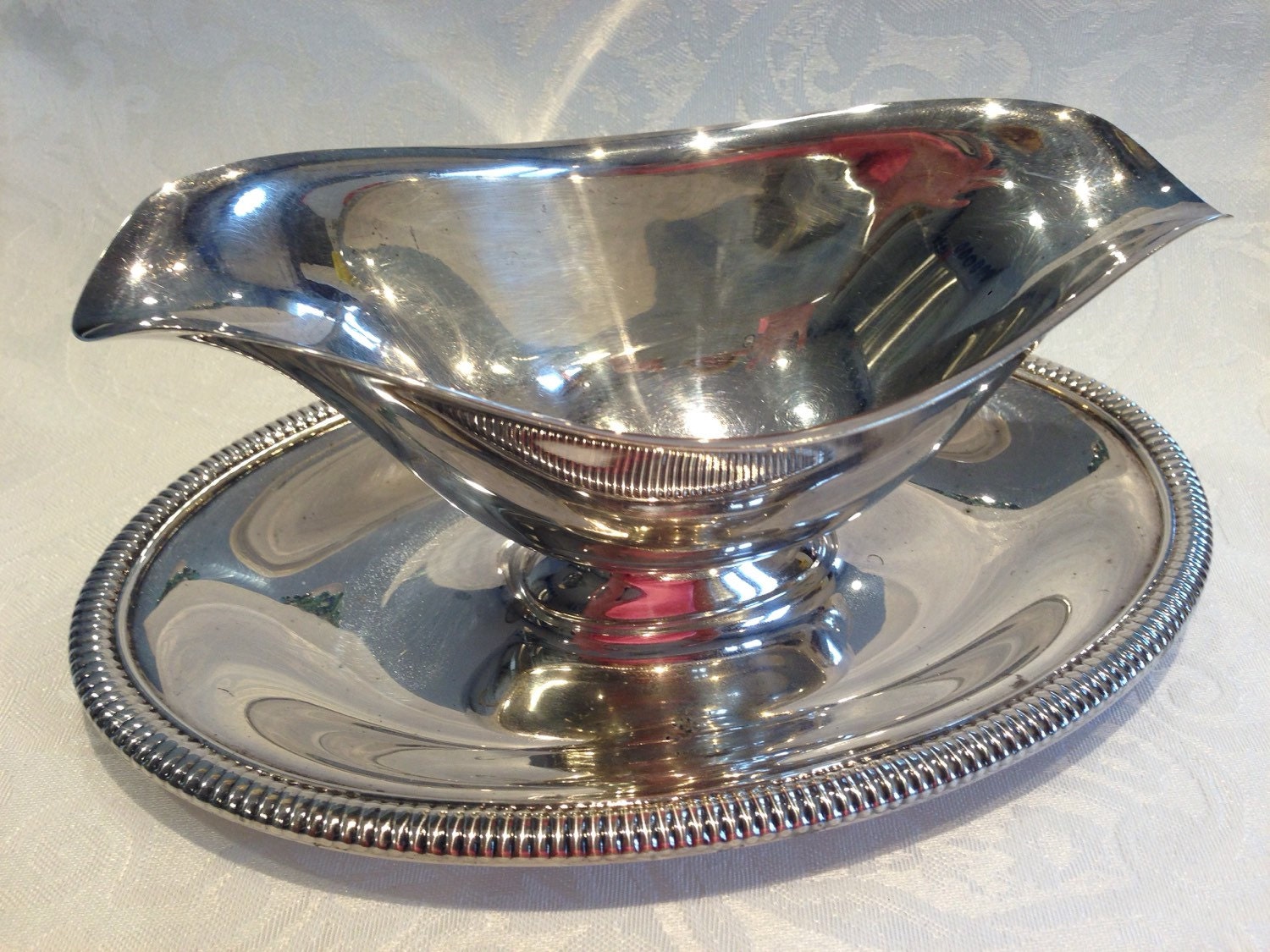 Silver plated mid century gravy boat classic vintage