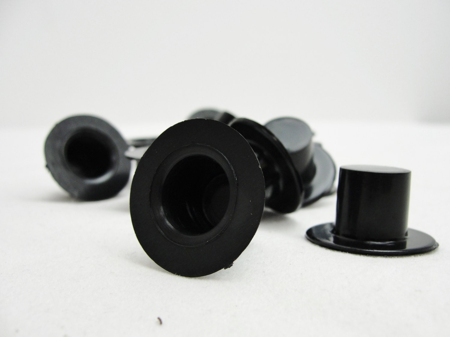 Little black plastic top hat tiny top hat mini top hat set