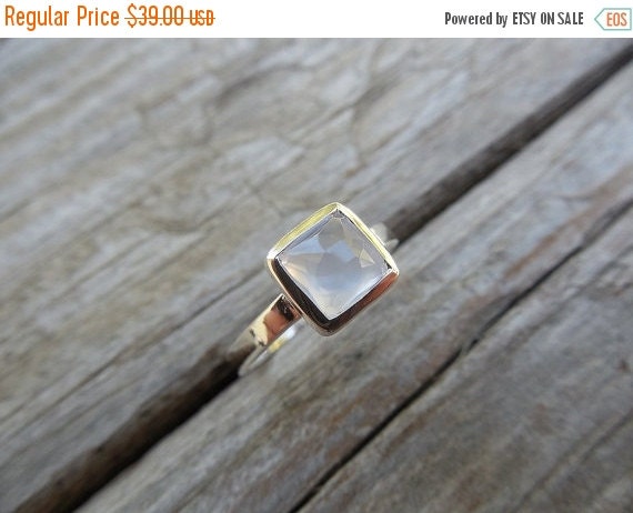 Colette Circle Stud Chalcedony Blue