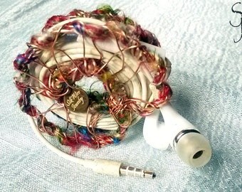 Handmade Earbud Holder The WYNDZ, Earphone Winder, Earphone Holder, Earbud Winder, Earbud Cord Holder, Earphone Organizer, Earbud Organizer
